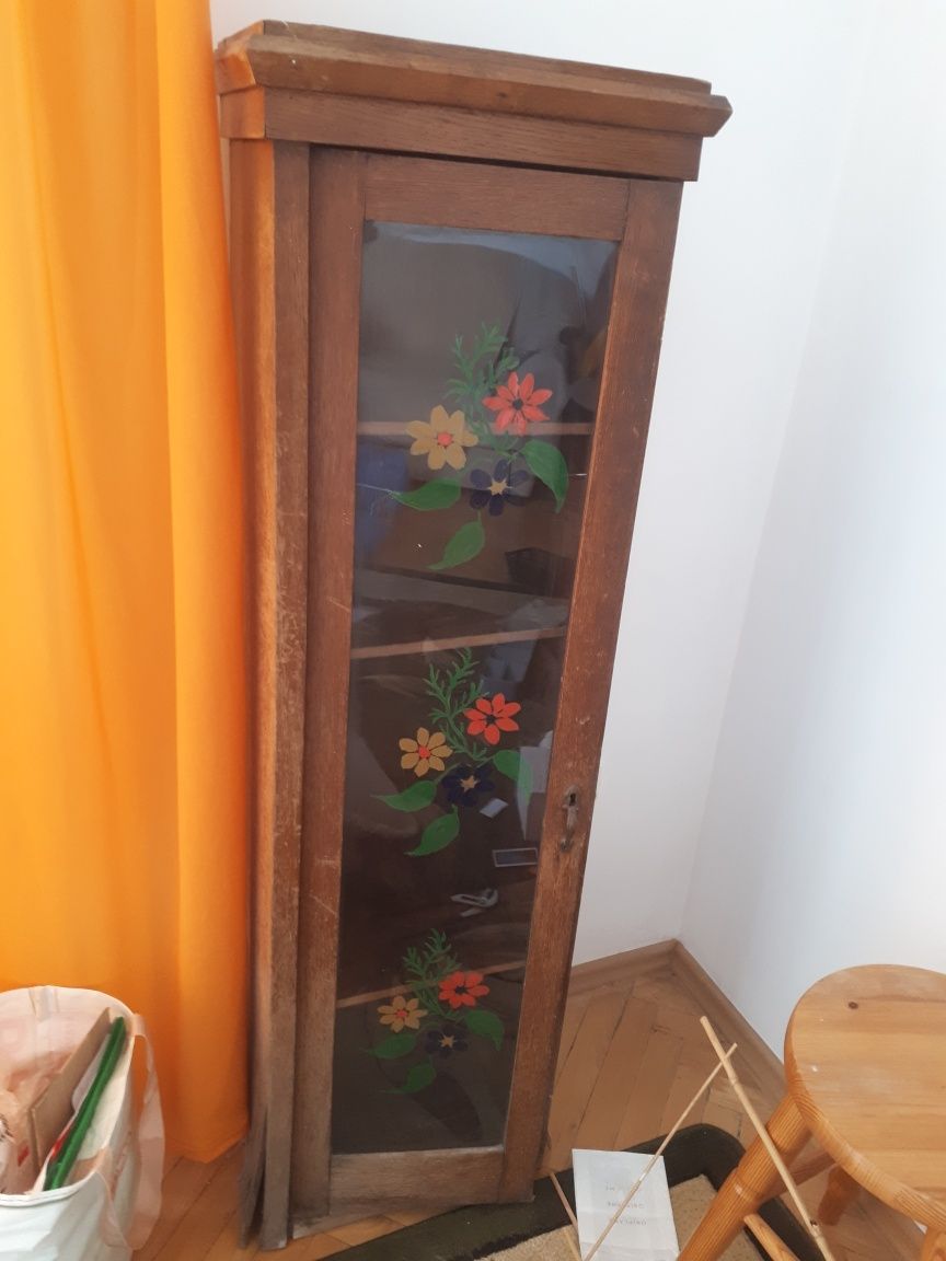 Srara zabytkowa witrynka do renowacji