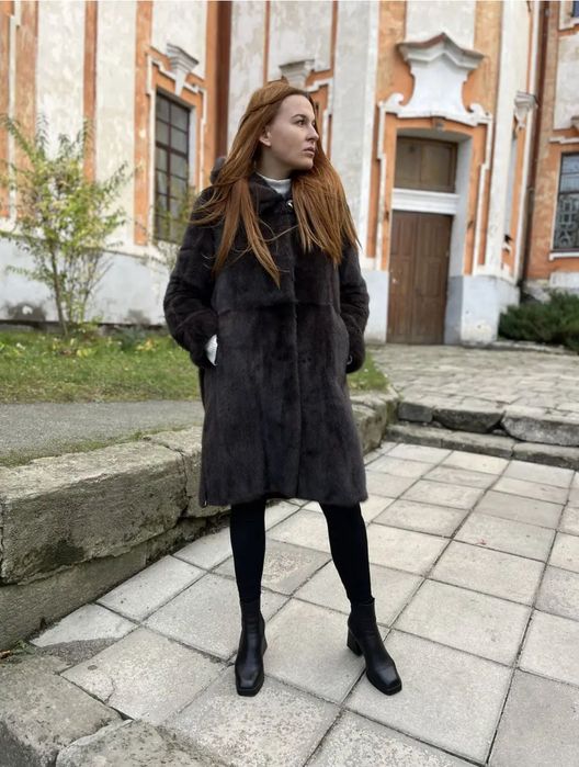 Натуральна Норкова шуба довжина 100 см