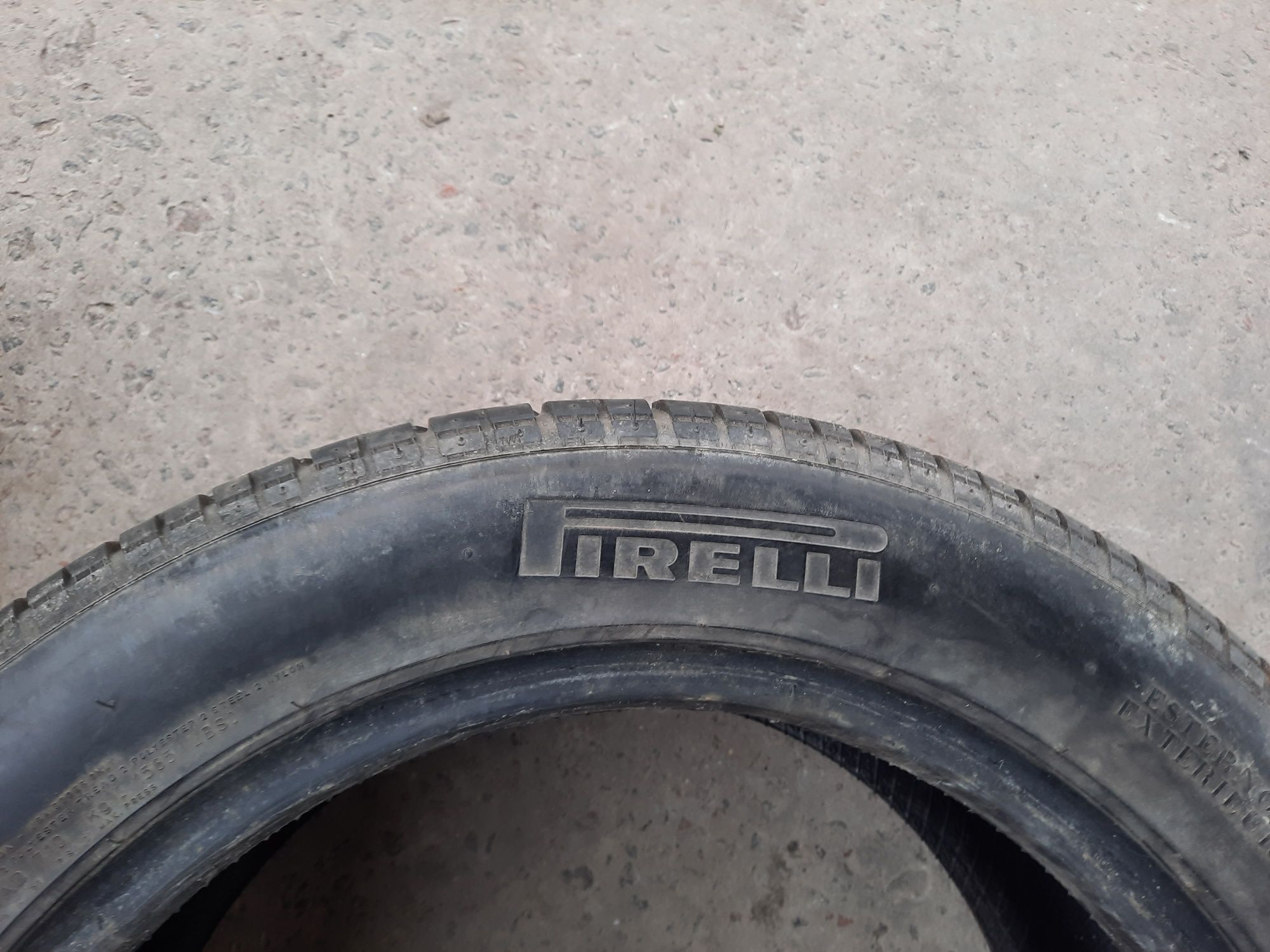 PIRELLI 235/50R17