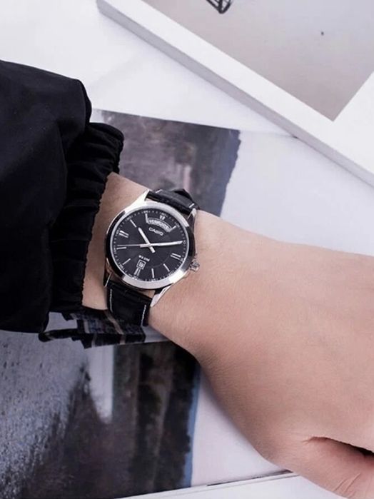 Годинник чоловічий Casio MTP-1381 Оригінал Гарантія Часы Касио
