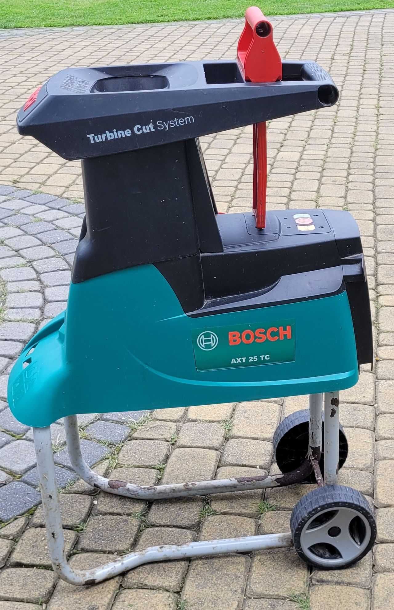 Rozdrabniacz do gałęzi BOSCH