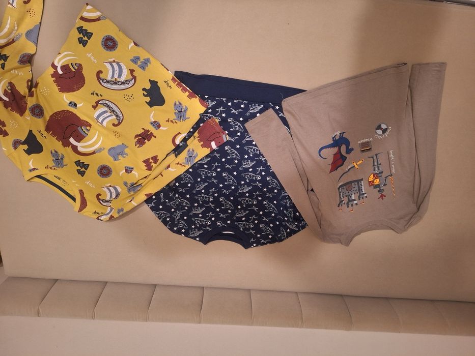 Zestaw 3 bluzki długi rękaw, rozmiar 128, chłopiec