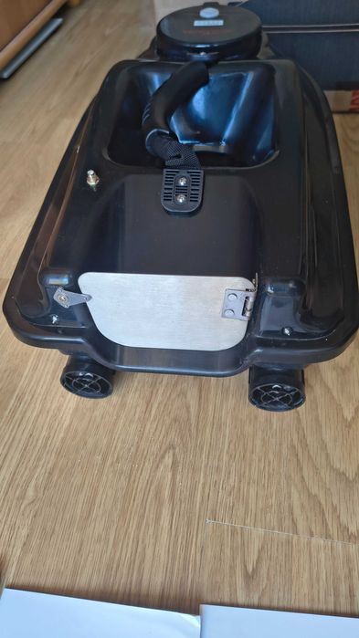 Łódka zanętowa Boatman Actor PRO - GPS SONAR PILOT, na Gwarancji