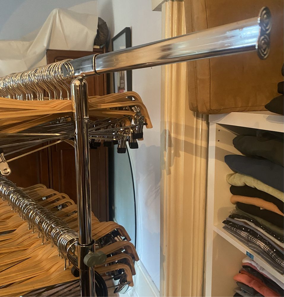 Charriot com rodas extensível e regulável