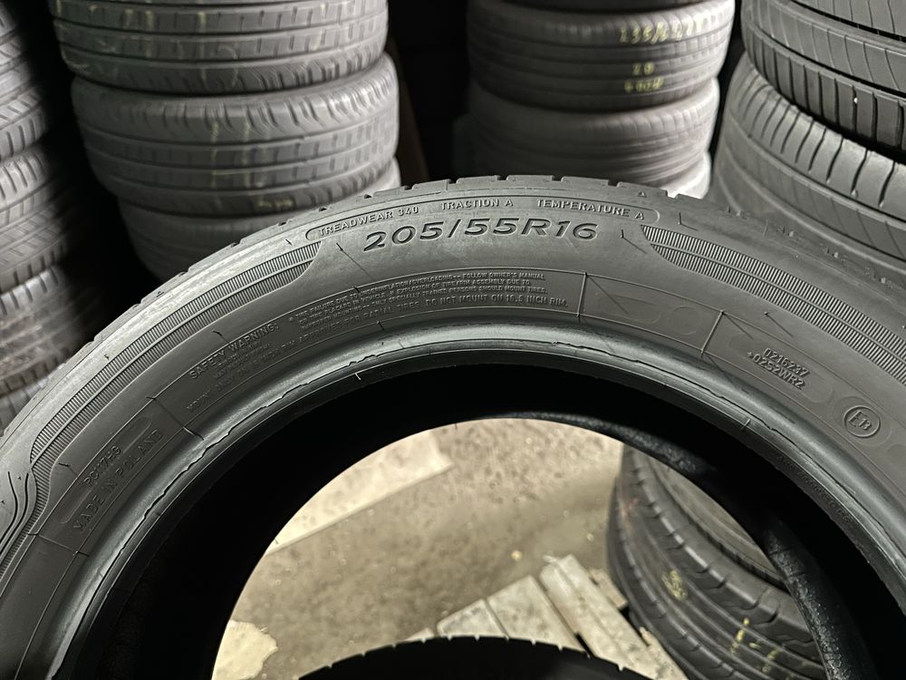 205/55 R16 Dunlop SportBluResponce