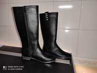 Botas cano alto Sfera