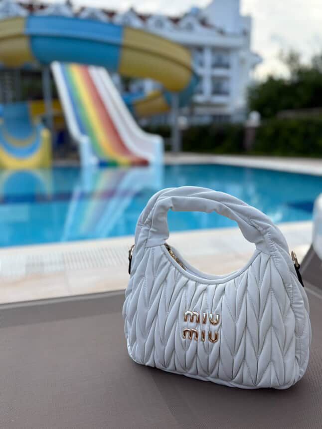 Сумка новенька miu miu