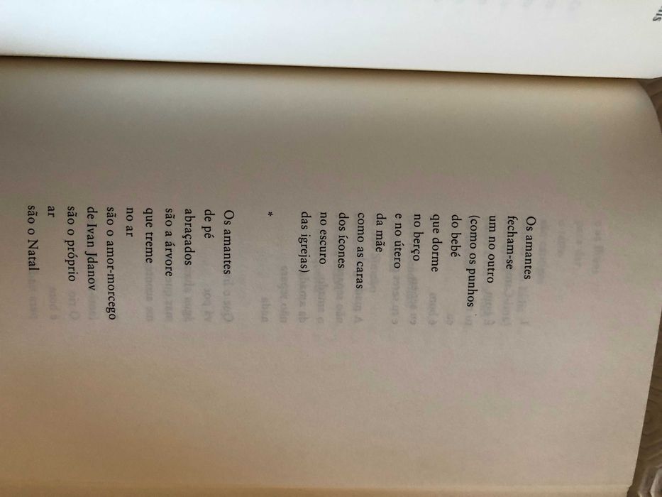 Quem quer casas com a poetisa - Livro Adília Lopes