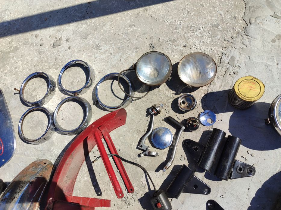 Фара Ява старухи.