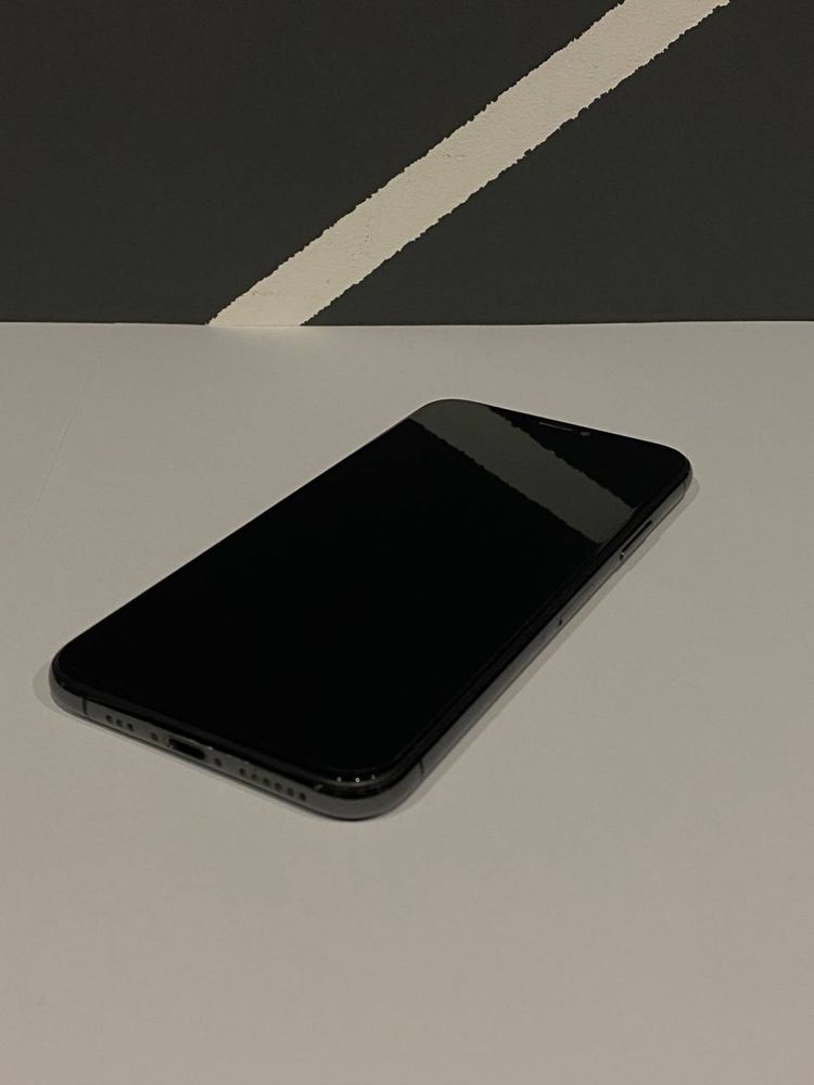 iPhone XS 64