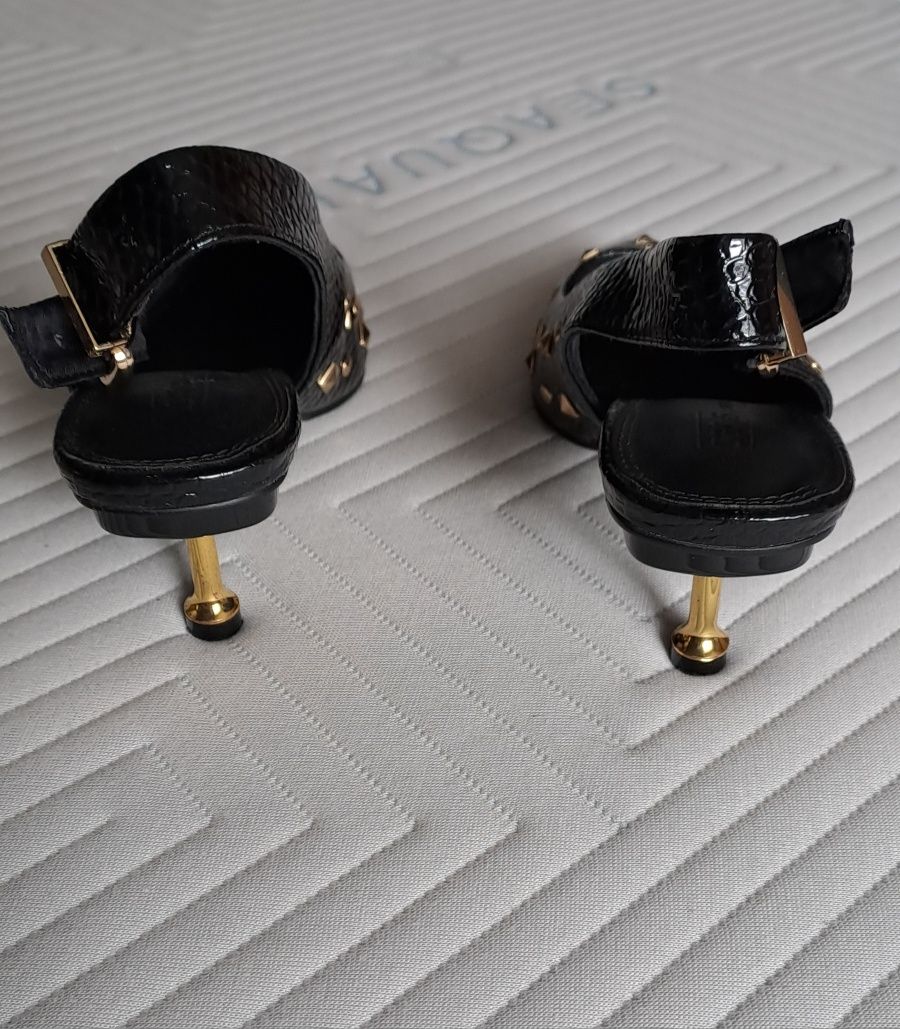 Buty Asos unikatowe ćwieki czarne czółenka
