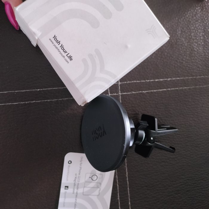 Uchwyt samochodowy do iPhone 12/13