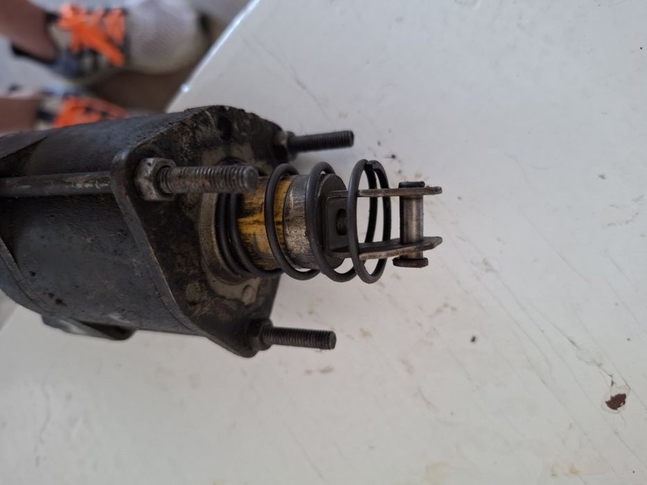 Продам рэле стартера ( втягивпющее устройство) на ВАЗ,оригинал