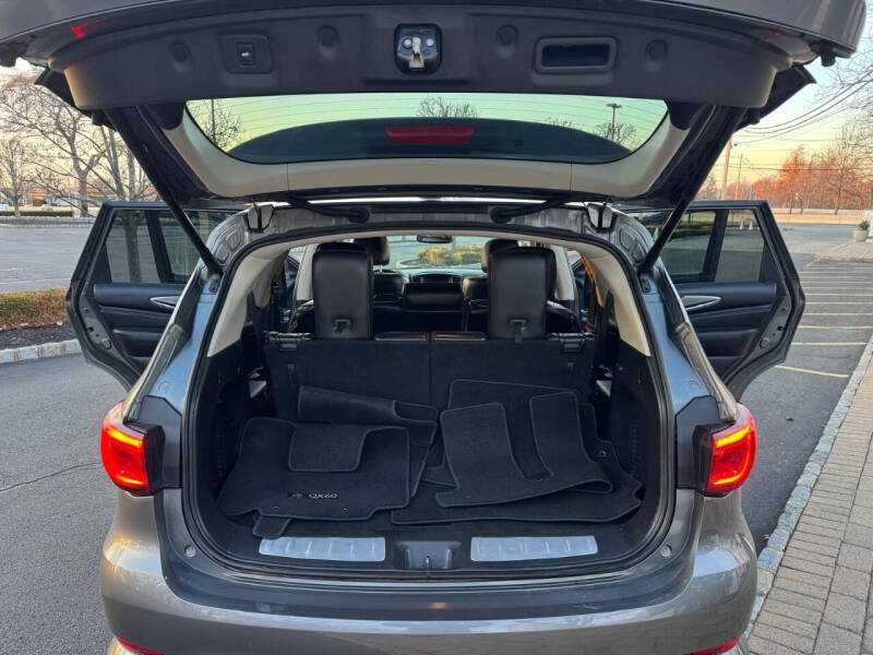 2018 Infiniti QX60 Base