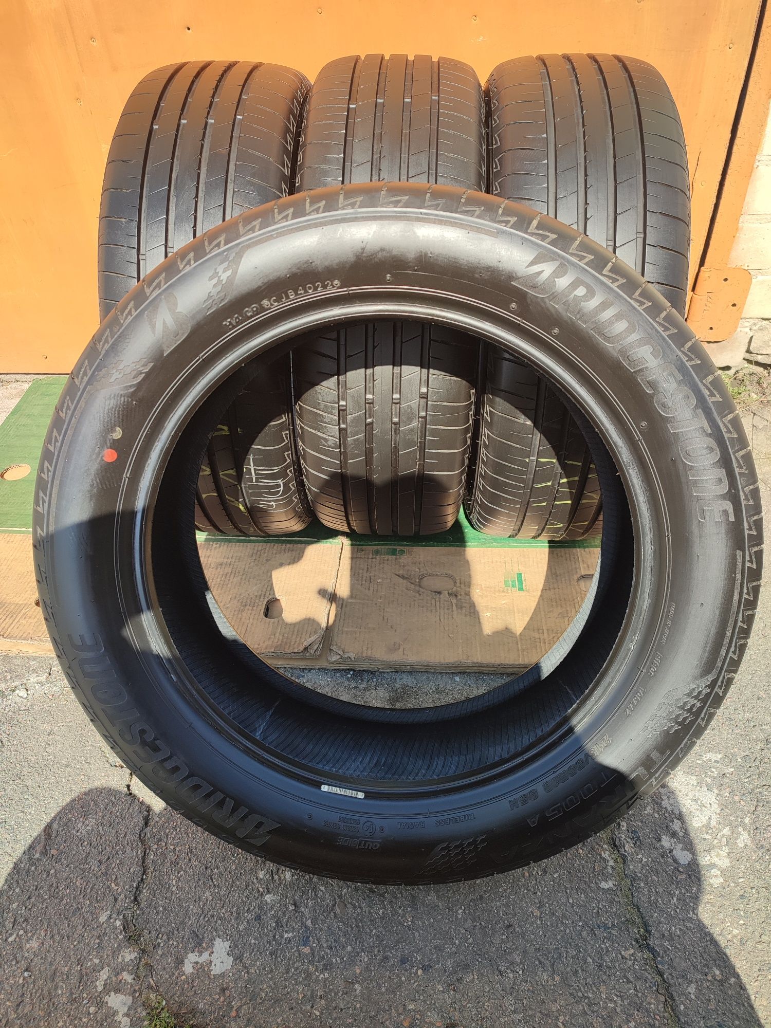 Комплект літніх легкових автошин BRIDGESTONE.R18,215/55.