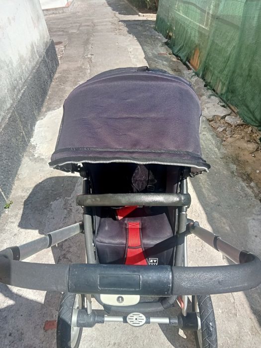 Vendo carrinho de bebé