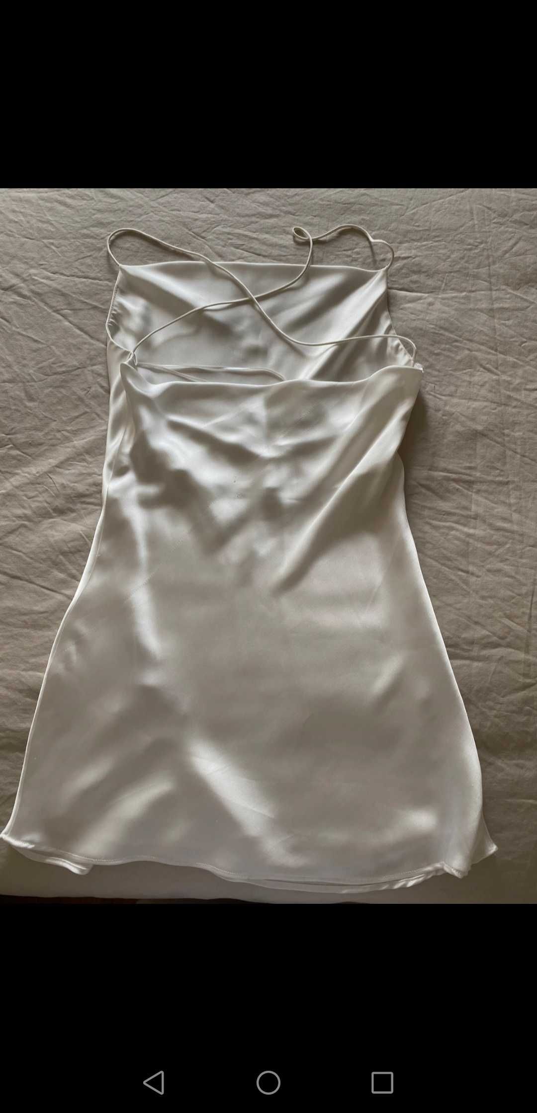 Vestido cetim zara