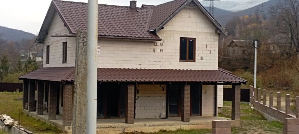 Продаємо будинок введений в експлуатацію Уклін Закарпатської