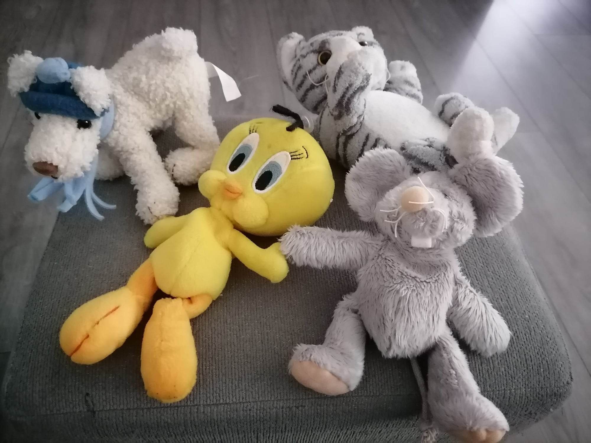 Vários Peluches em bom estado