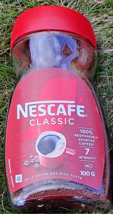 Nescafé Classic 6 x 100 g: Twoja Codzienna Dawka Niezawodnej Mocy