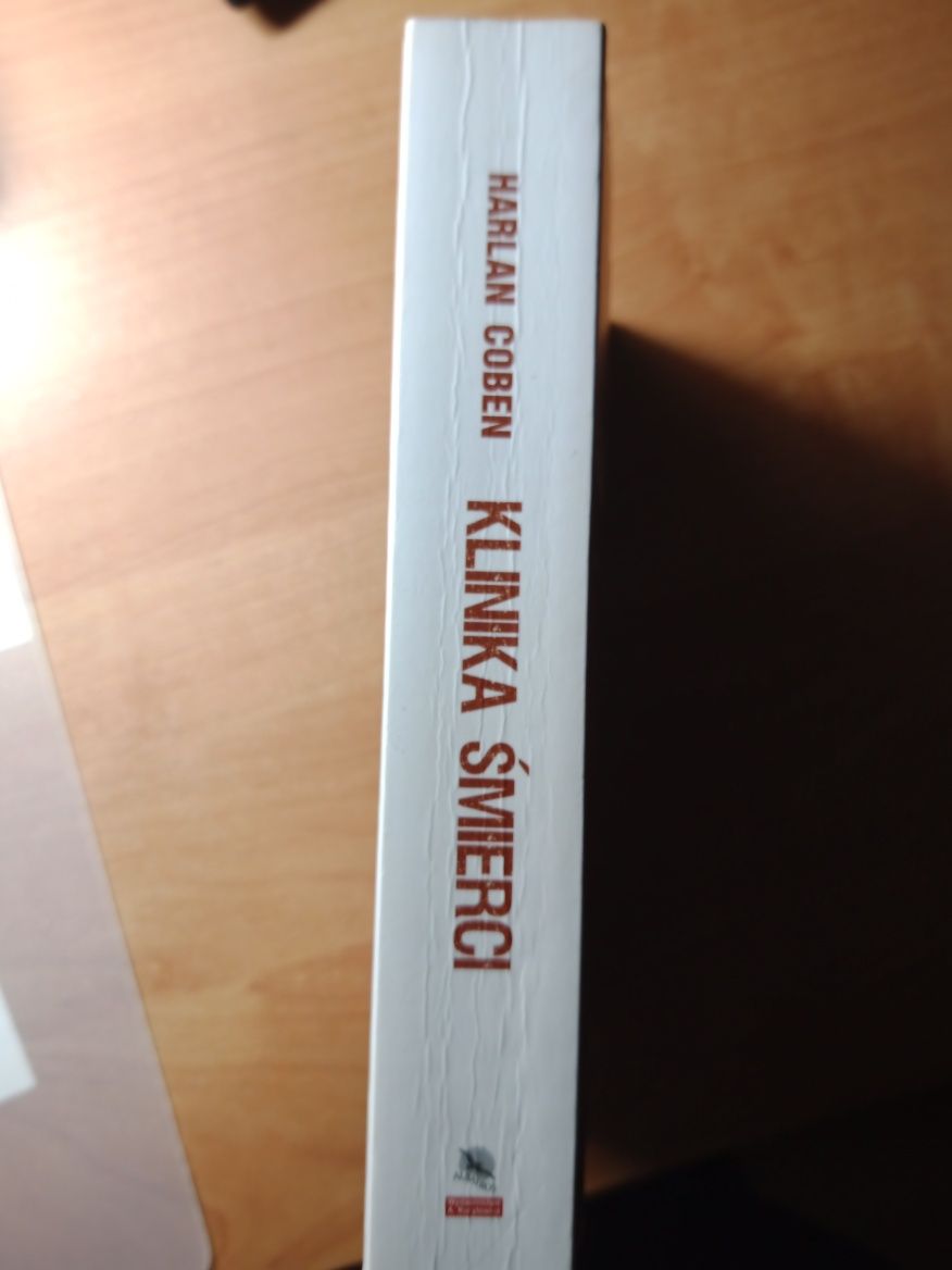 "Klinika śmierci". Harlan Coben
