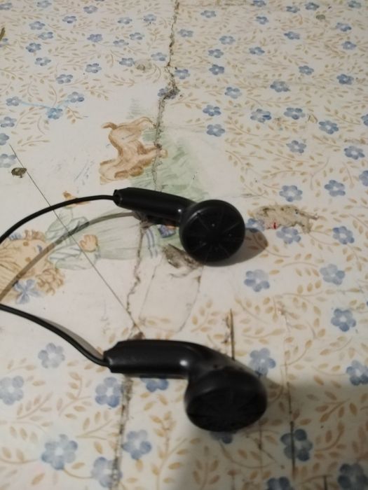 Vendo o phones novo bom estado