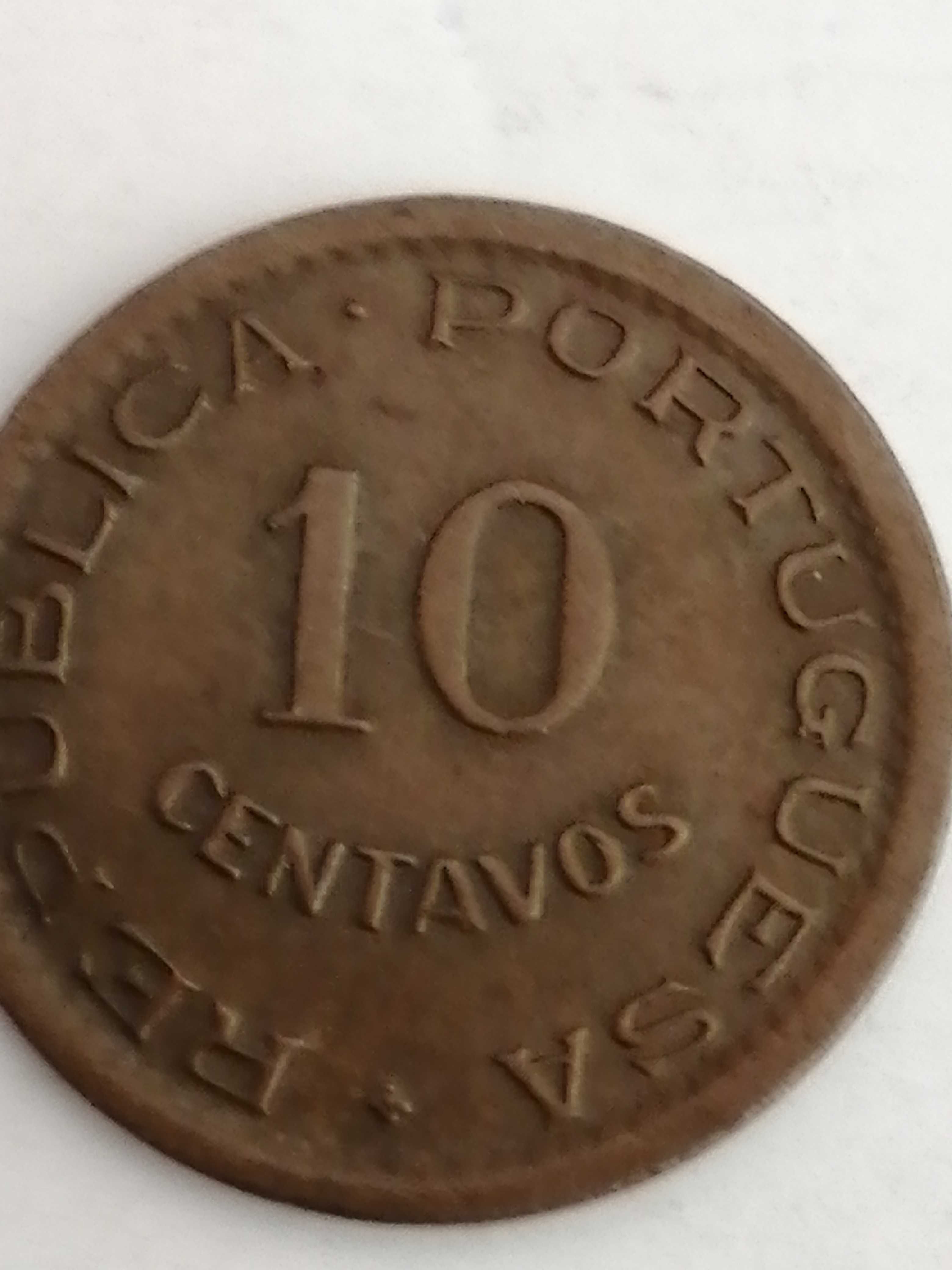 Moedas ex. Colónias. Angola 10 e 20 centavos. 1948 e 1949.