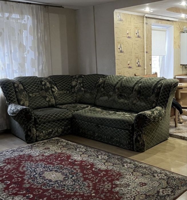 Терміново продам диван