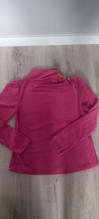 Elegancka bluzka damska. Welurowa.