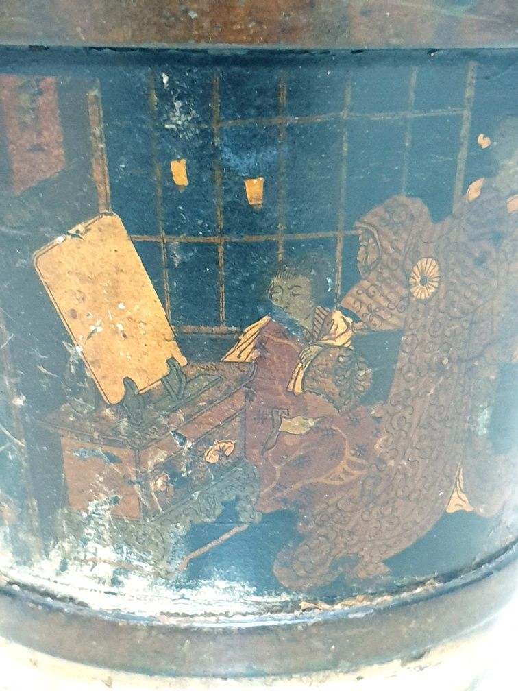 Antigo vaso asiático em charão pintado do Sec. XIX