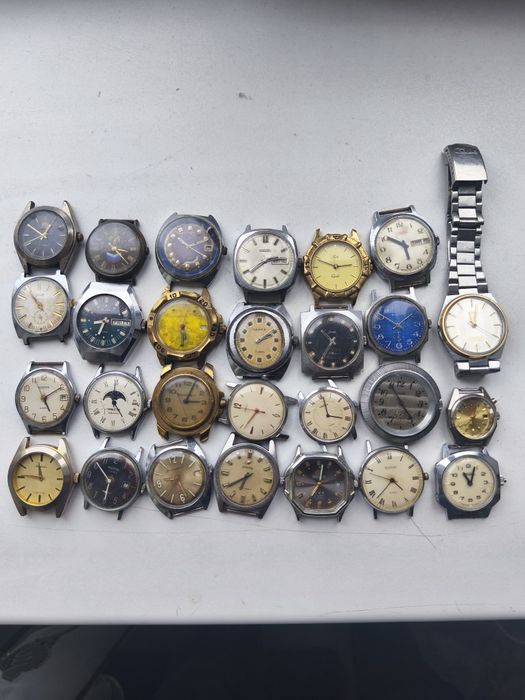 Часи механічні і кварцеві різних брендів, командирські водонепроникні