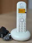 Sprzedam aparat telefoniczny Panasonic KT-TGB210PDW