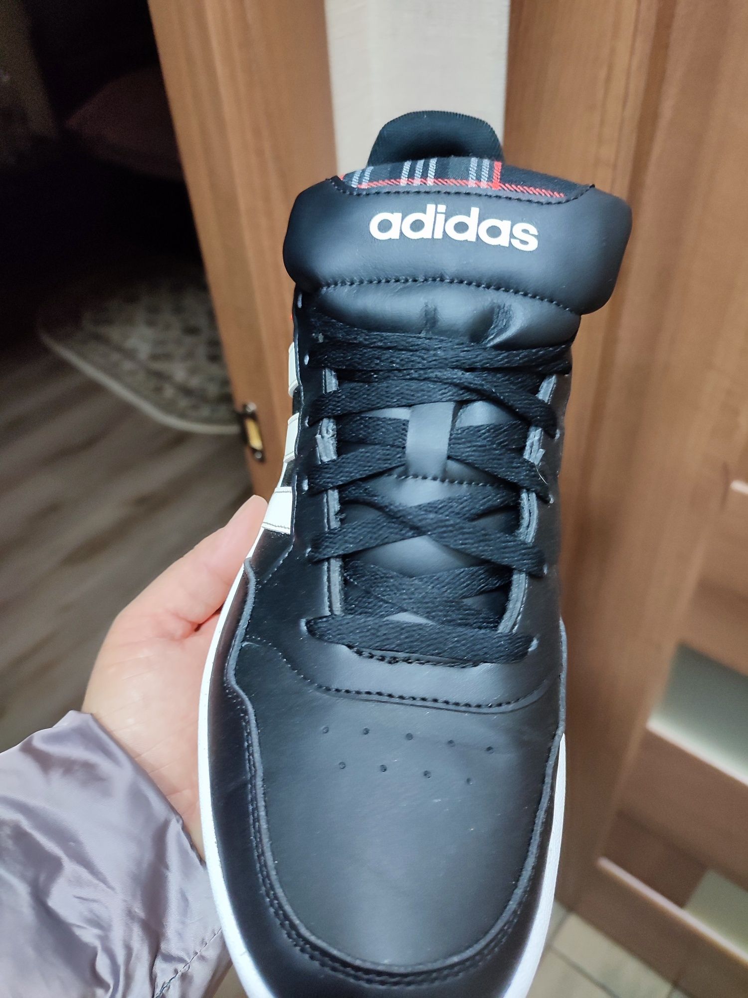 Кросівки чоловічі  демисезонні Adidas новенькі!