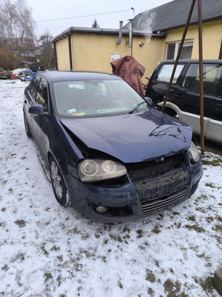 Jetta 2005r po dzwonie