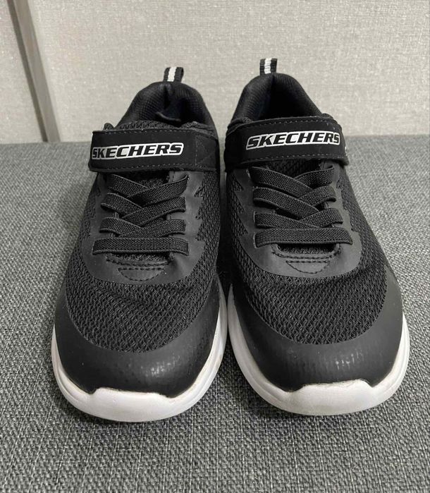 Продам  дитячі кросівки Skechers