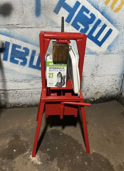 Пресс для брикетов Прес для виготовлення паливних брикетів