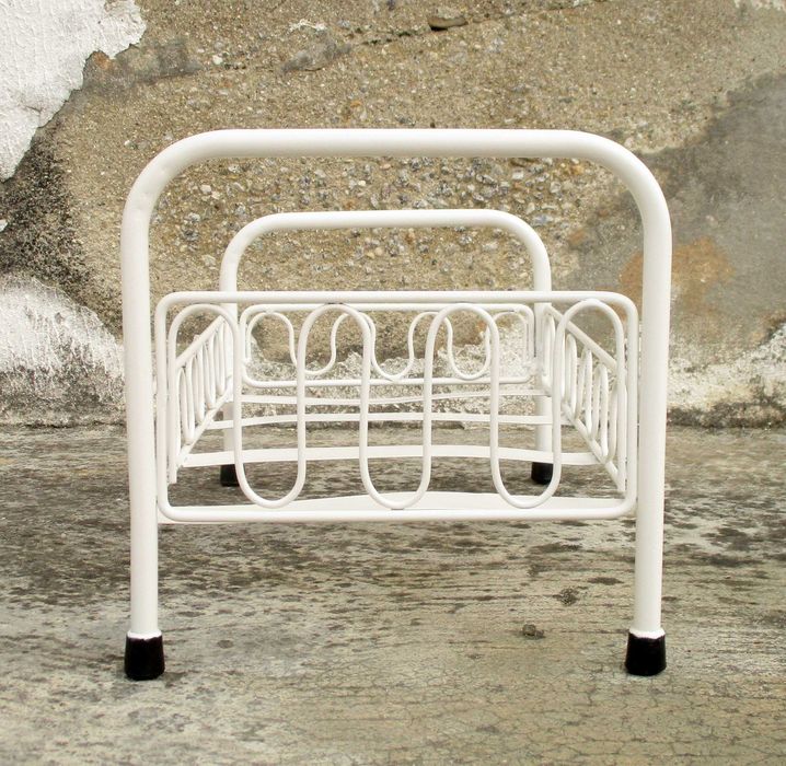 Cama de bonecas vintage