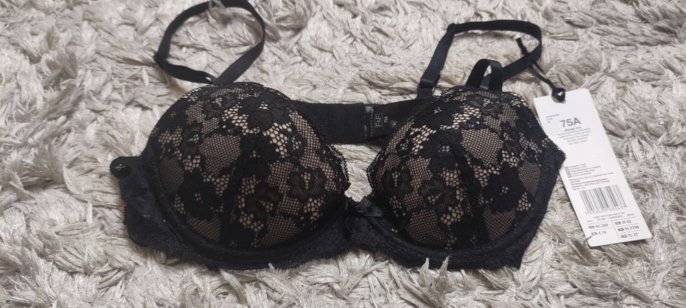 Biustonosz czarny koronka kwiaty  typu plunge rozmiar 75 A Nowy