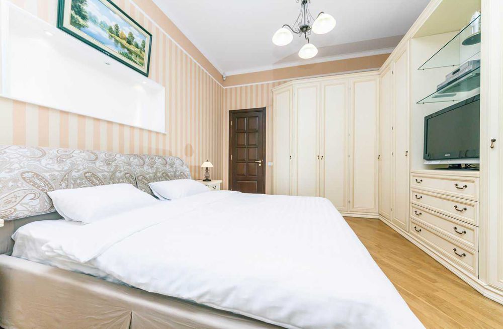 5к Михайлівська 15, Майдан, Крещатик, паркування