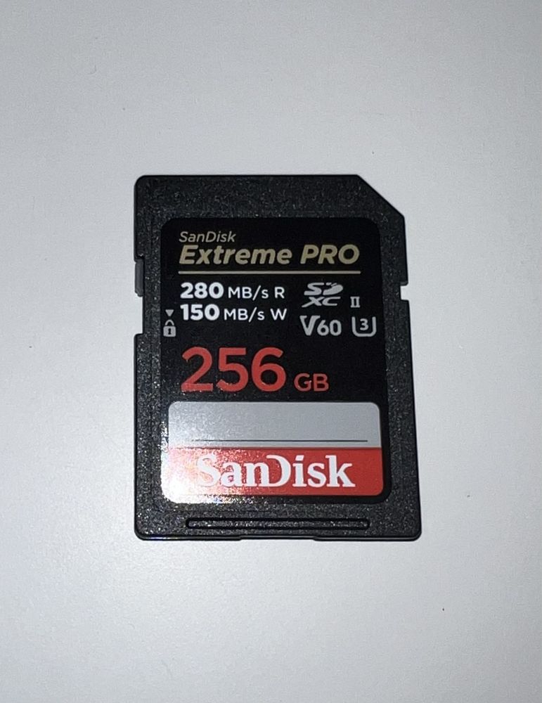 Карта памяті SD 256 \ 512 GB Memory Card для фотоапарата Sony/ SanDisk
