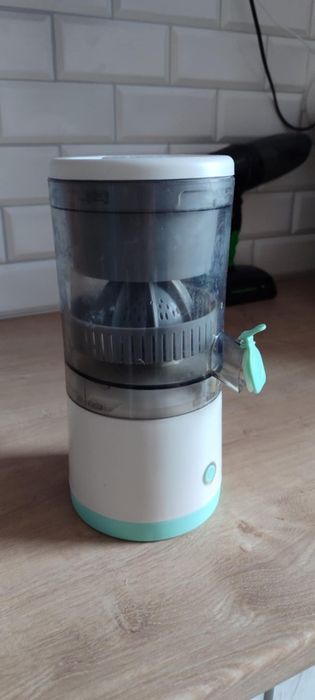 Wyciskarka elektryczna no cytrusów