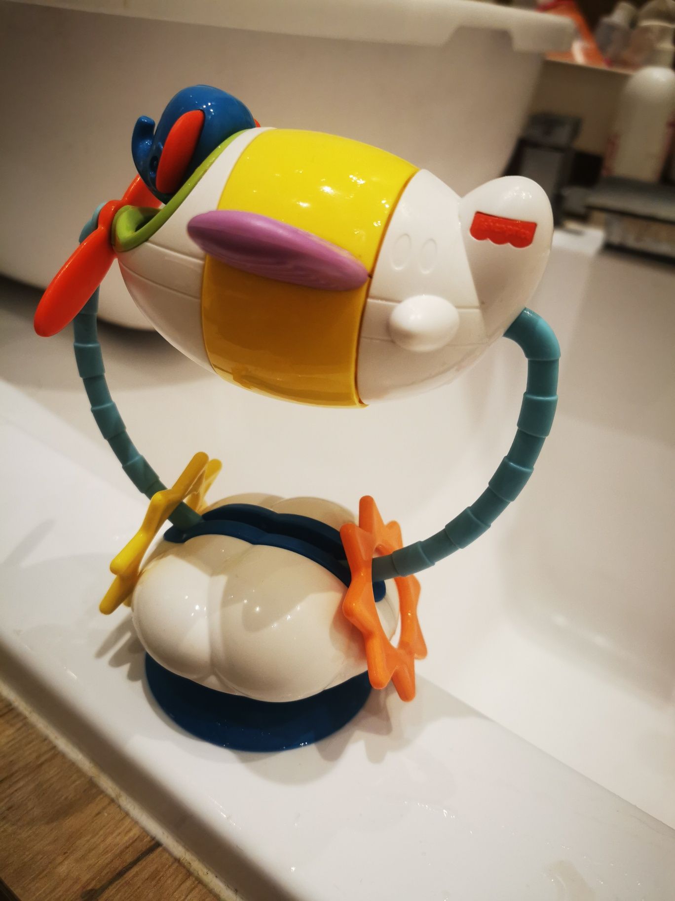 Zabawka manipulacyjna z przyssawką do karmienia kąpieli Fisher price
