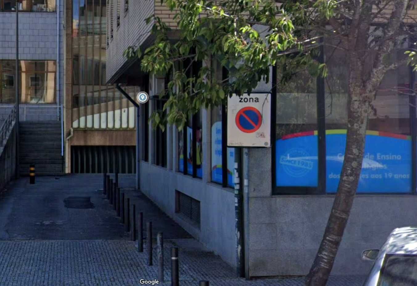 Aluga-se lugar de garagem,em prédio ao pé do el corte ingles Gaia