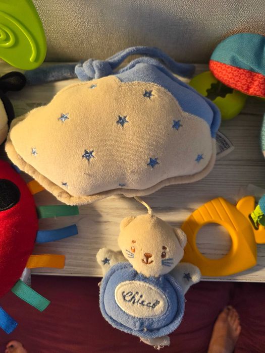 Іграшки підвіски на коляску Tiny love, chicco та інші