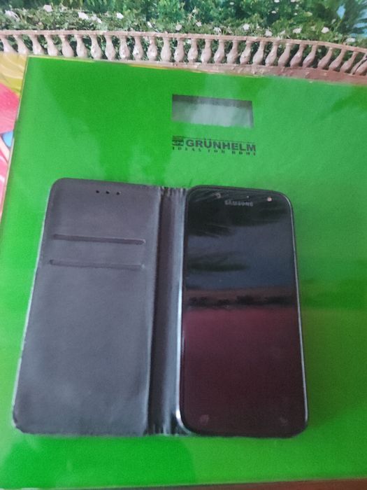 Телефон samsung j5 2017
