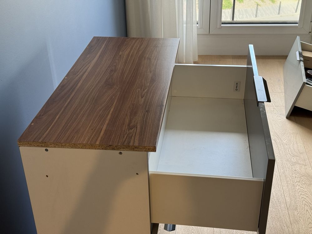 Komoda szafka z szufladami