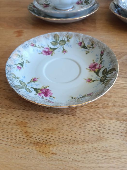 Serwis kawowy "Iwona Złota Róża"