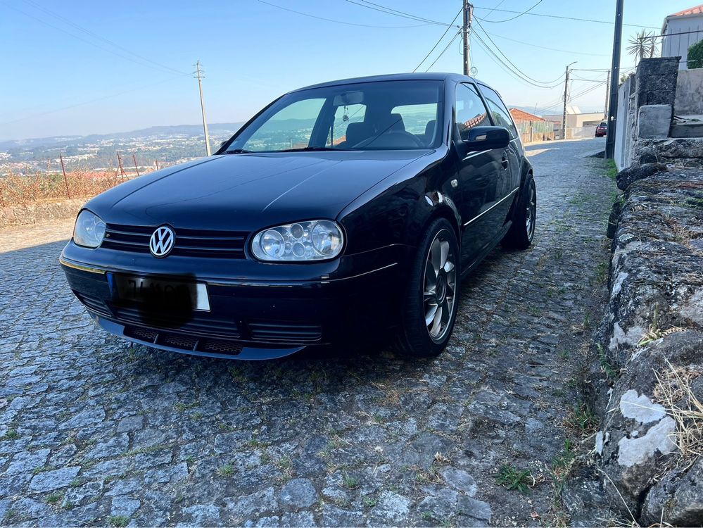 Golf 4 1.9 TDI VP 110CV com 2 pares de jantes