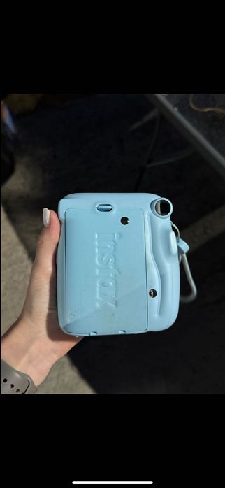 Полароїд Instax 11
