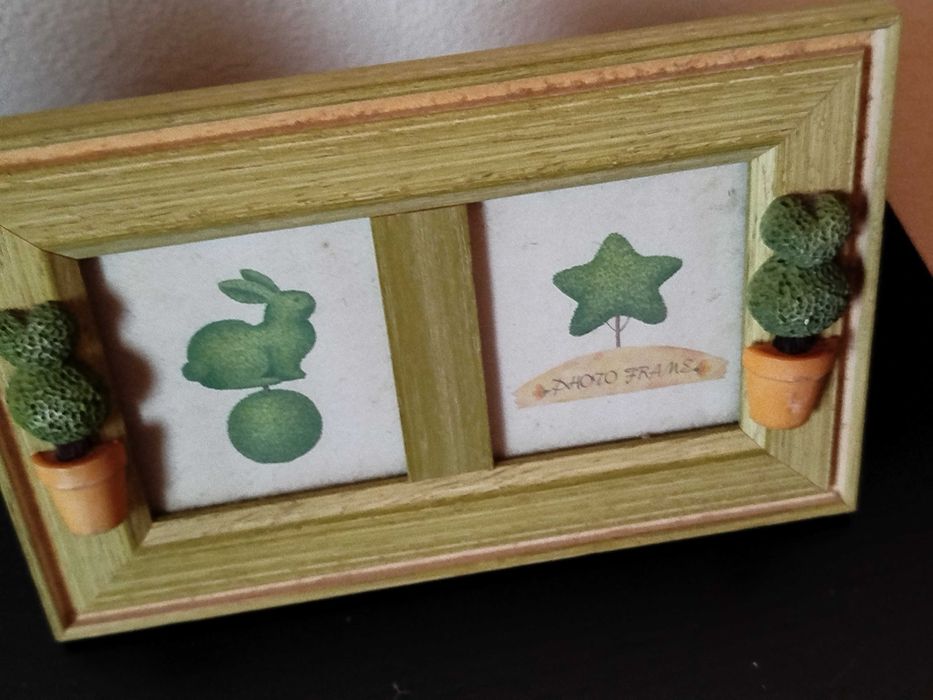 Dois suportes para fotografia